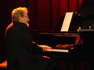 Adam Makowicz gra Bacha
