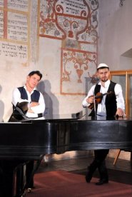 Motywy żydowskie w muzyce świata