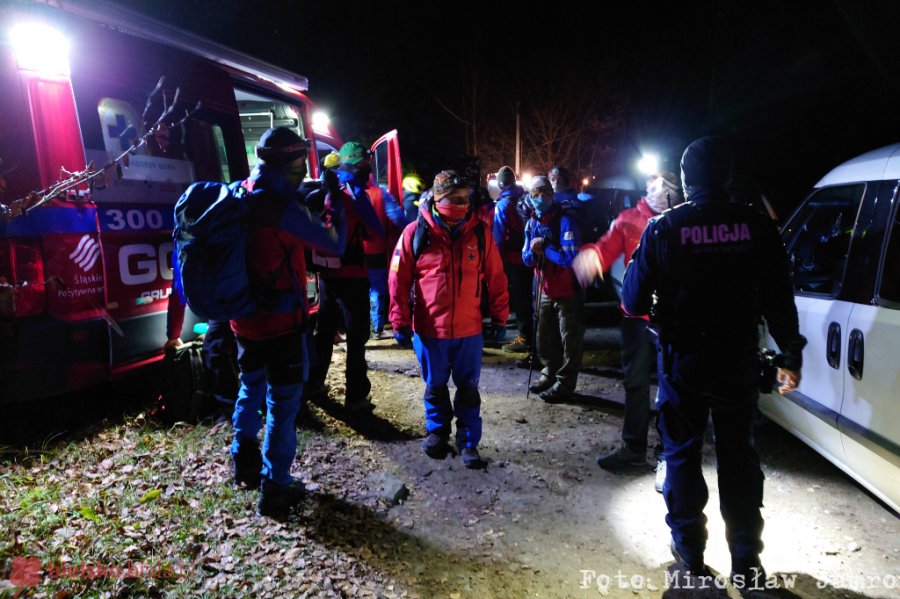 Poszukiwania zaginionego mężczyzny. Dron i dwa psy tropiące w akcji - foto