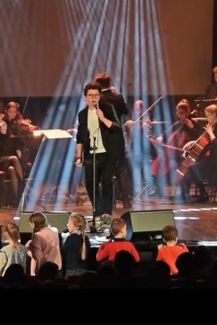 SuperWirtuozi zagrają i zaśpiewają dzieciom w sieci