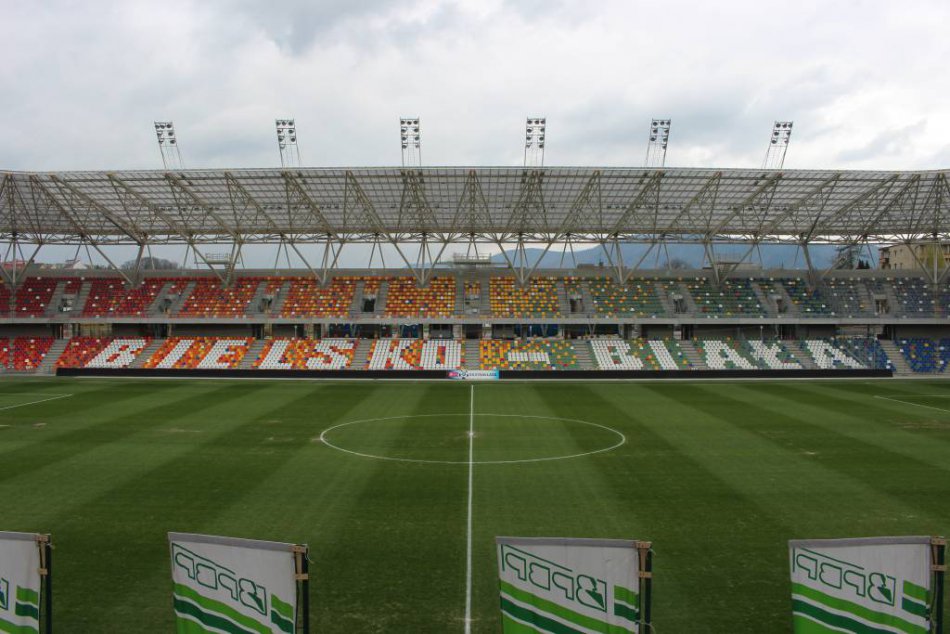 Stadion na ukończeniu